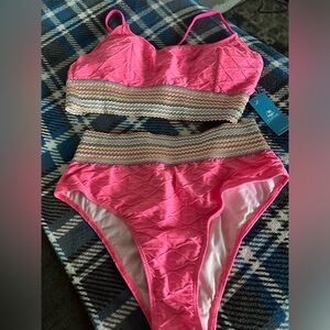 Never worn CUPSHE 2 piece bathing suit!!